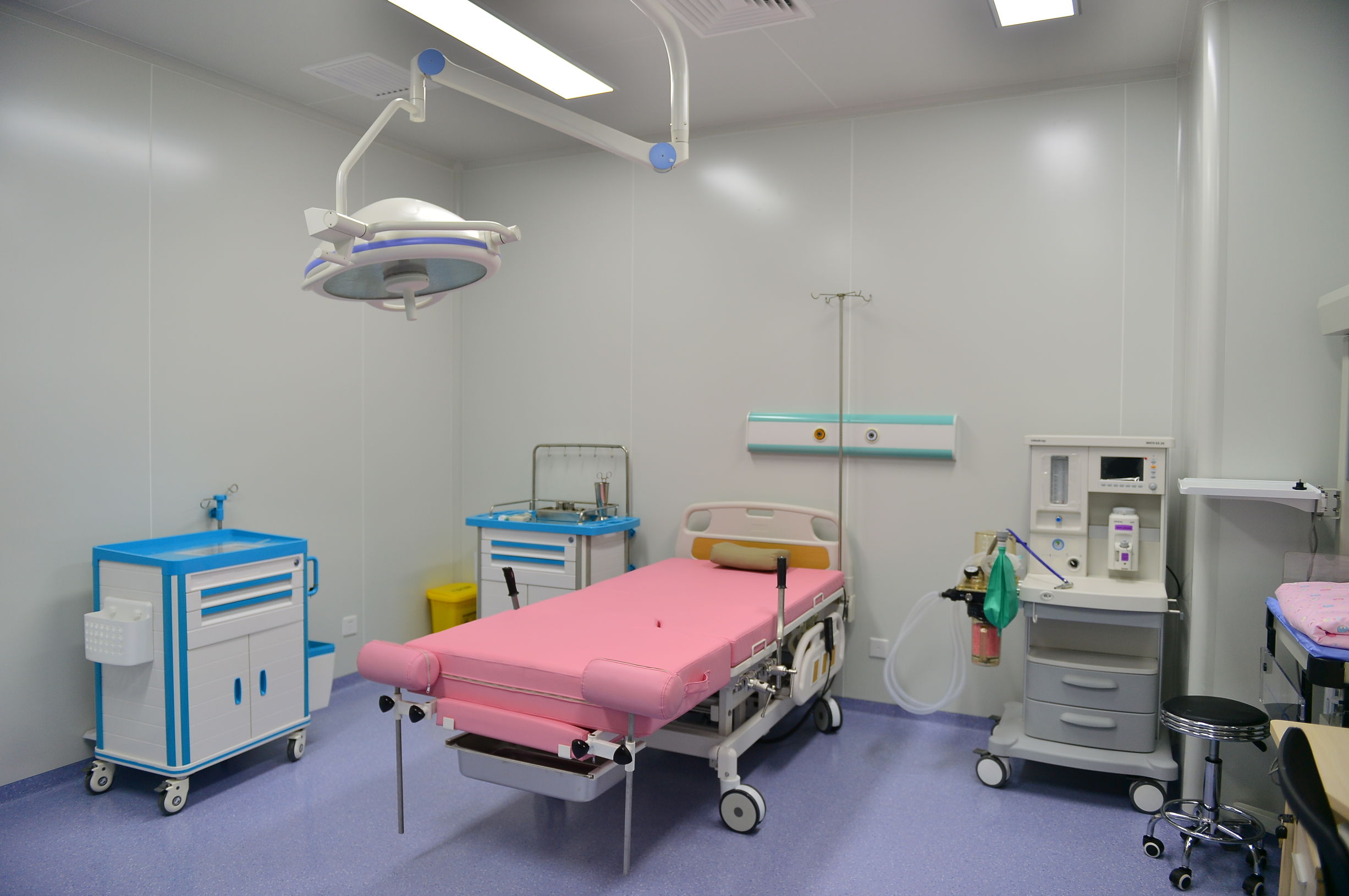 生孩子顺产想拉屎怎么办,生宝宝的时候拉大便