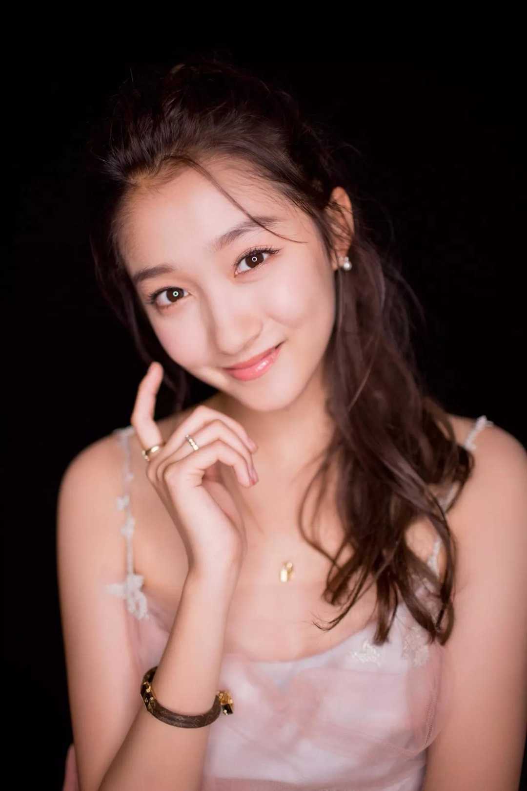 你是从什么时候喜欢鹿晗的,喜欢鹿晗的人都是什么样的人