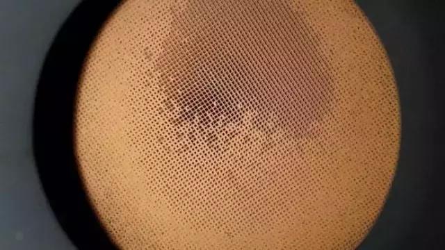 发动机排气管堵塞造成发动机爆炸,发动机排气筒被堵