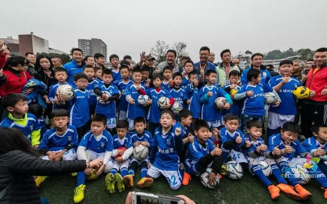 川篮夺冠瞬间,川篮联赛2022雅安