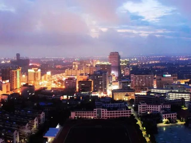 江苏经济排名后20的县,江苏各个县级经济排名前十