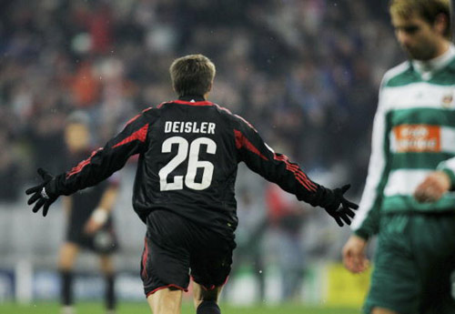 又到纪念张国荣时，而足坛也曾有位被抑郁症毁掉的绝世天才