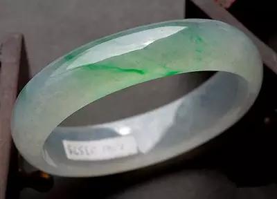 应该如何挑选翡翠的好坏,选购翡翠前你应该弄清楚以下几点