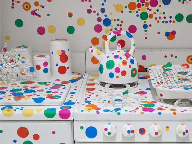 波点女王草间弥生设计的高能密恐儿童房你家娃敢住么？