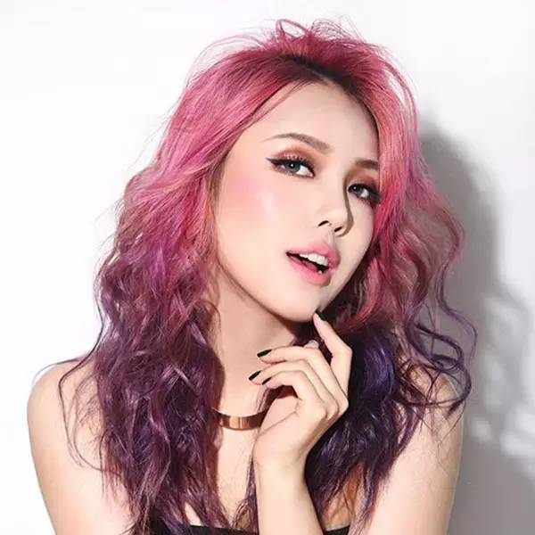 发色2022年女,适合淡颜的韩系发色