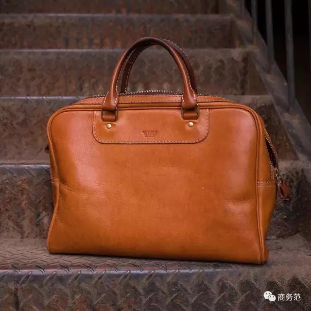 我翻了13个男人的包包，金牛座的男人最爱买买买？