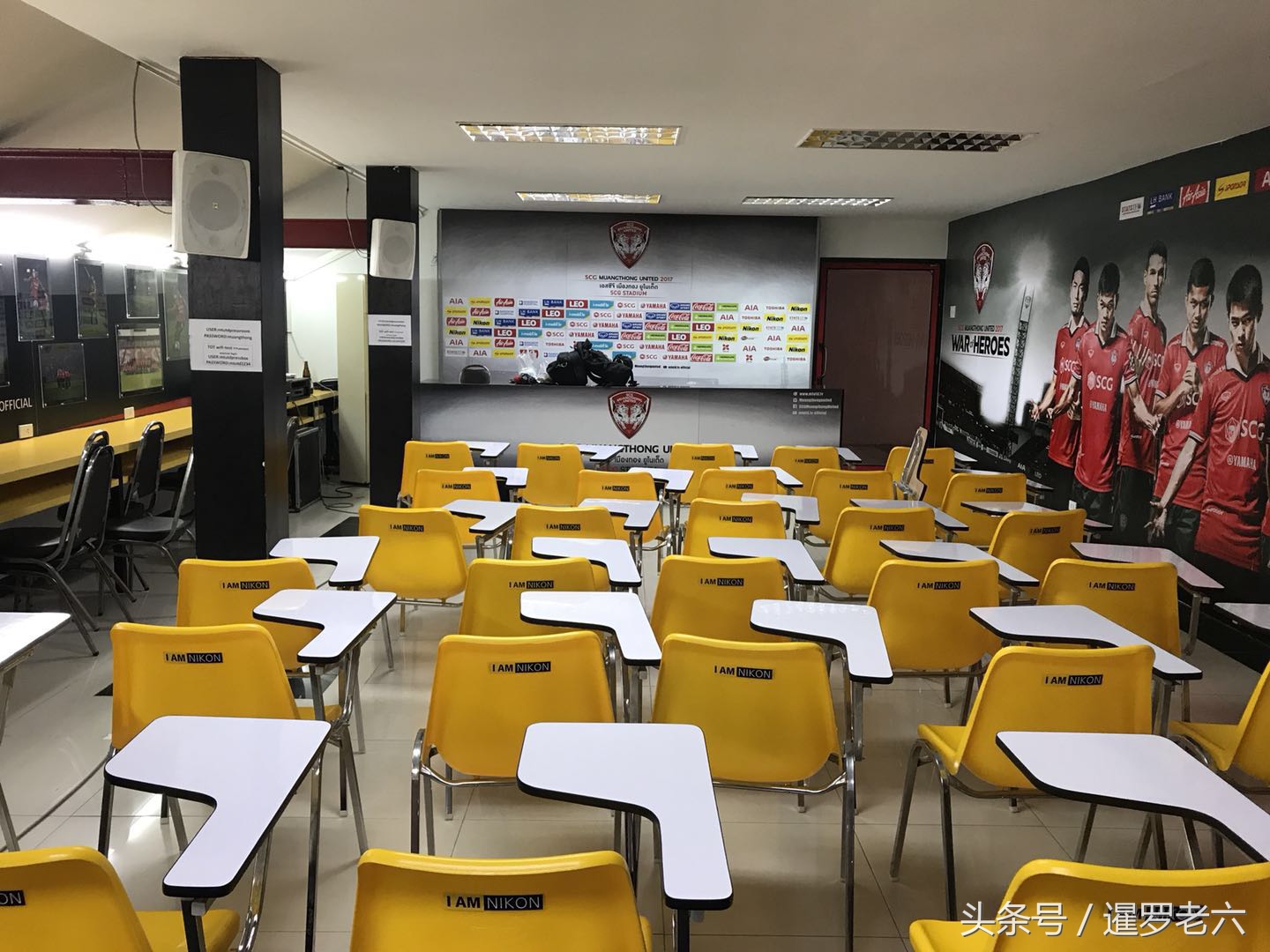 来看看泰超冠军蒙通联的专业足球场，球场漂亮，一点不比中超差！