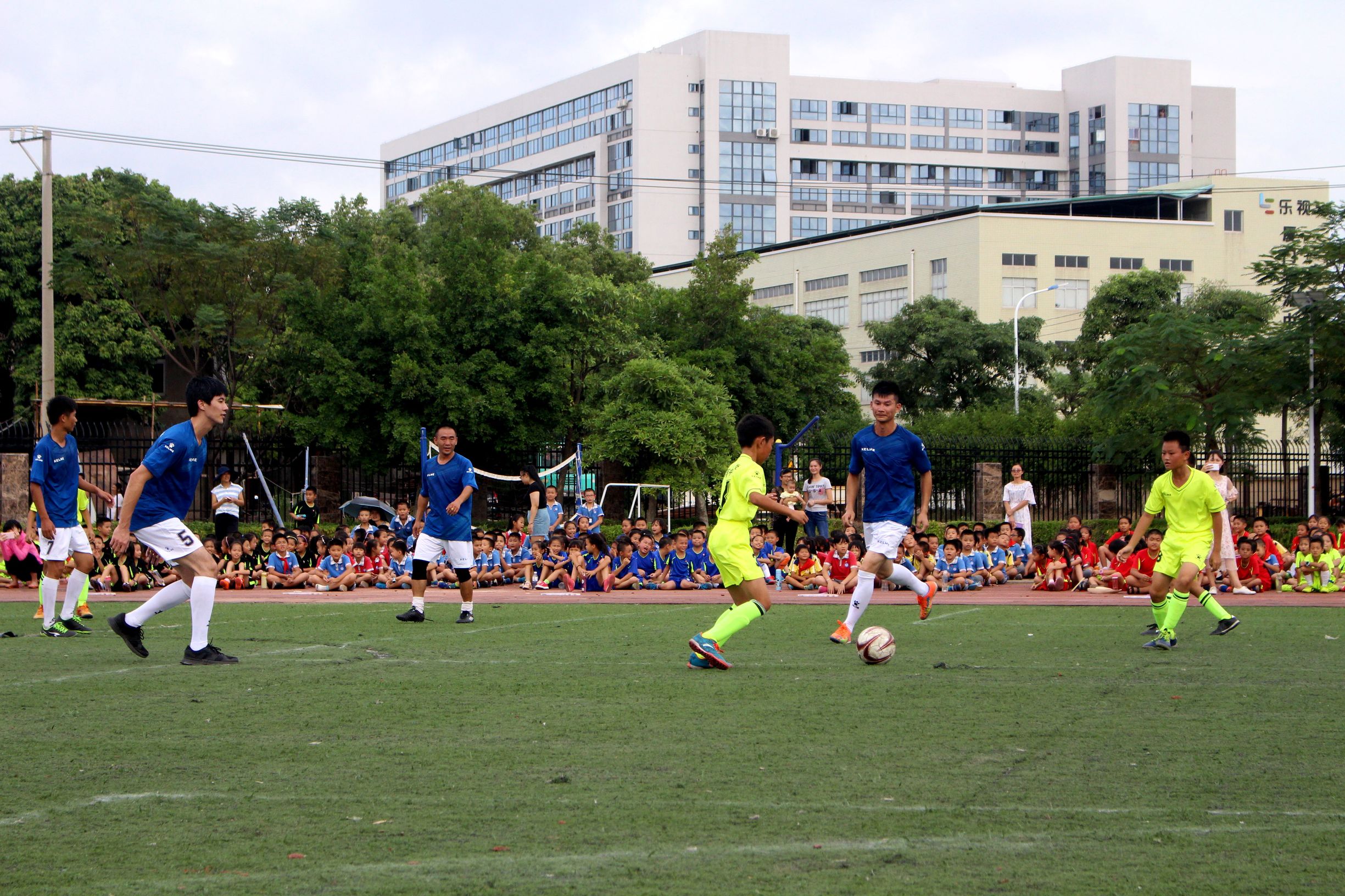 前进小学体育艺术节,前进小学体艺节开幕式