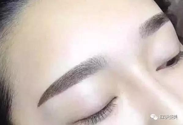 雾眉后期发红怎么处理,雾眉尾巴发红怎么回事