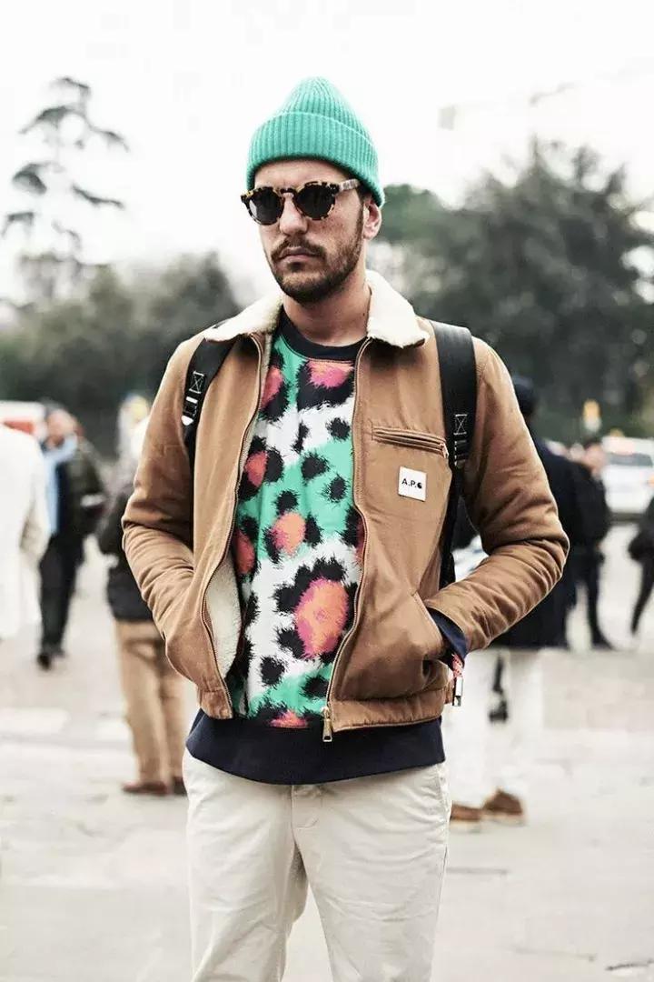 男生顽固头屑多头皮痒怎么解决,男士去头屑及头发干燥小妙招