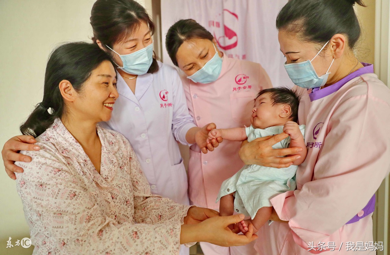 产后排恶露期间排出血块,产后妈妈恶露清理