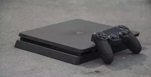 新手买ps4slim还是pro (一个轻度ps4玩家买slim还是pro)