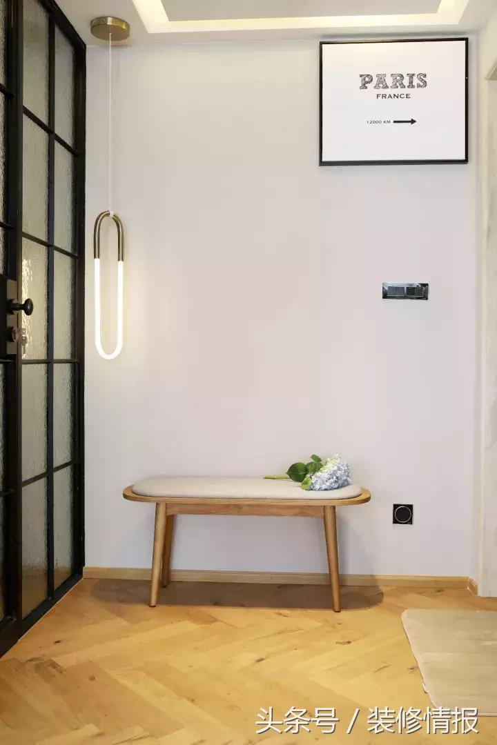 她家竟然有两个衣帽间、两个厨房！