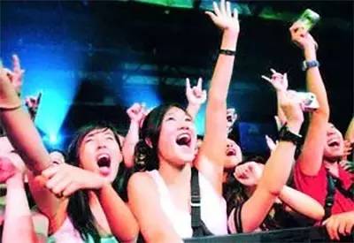 写给tfboys的一封信英文,tfboys写给10年后自己的一封信