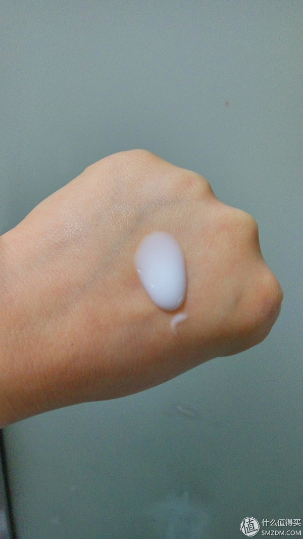 咕噜咕噜舒缓保湿水,韩束巨补水和咕噜水哪个好用