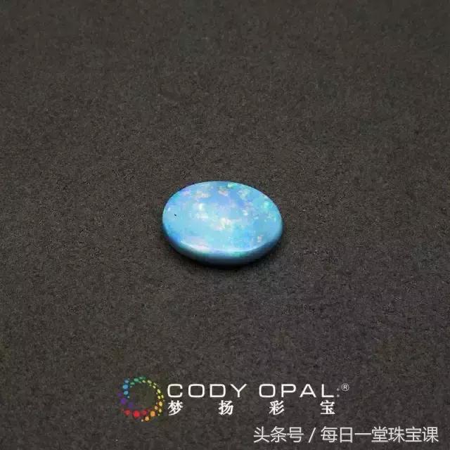 怎样挑选黑欧泊和白欧泊,如何挑选欧泊