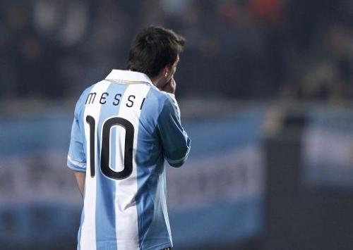 2018世界杯梅西c罗双双止步16强,绝代双骄梅西c罗世纪之战海报