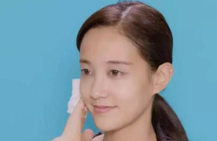 蜂蜜面粉自制美白面膜,鸡蛋面粉牛奶蜂蜜面膜美白