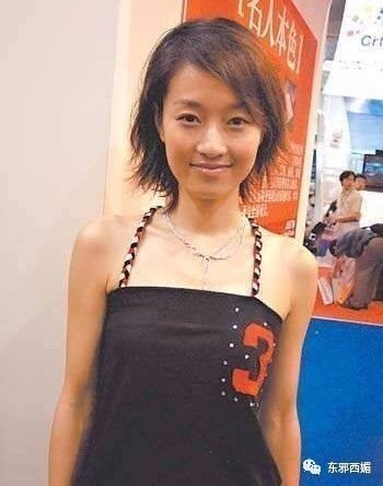 同框的袁泉气质太出挑,再次被袁泉的美惊艳到了