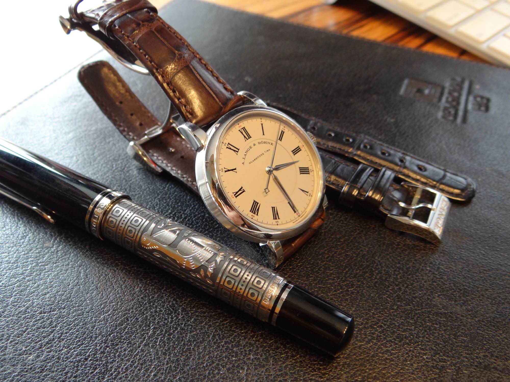 关于鳄鱼皮表带你了解多少,鳄鱼皮表带和牛皮哪个耐用