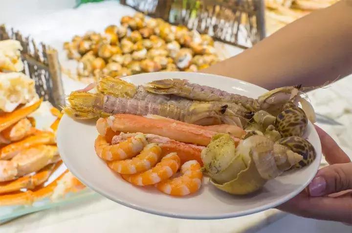 大闸蟹不限量自助西安,五星级自助餐大闸蟹不限量自助餐