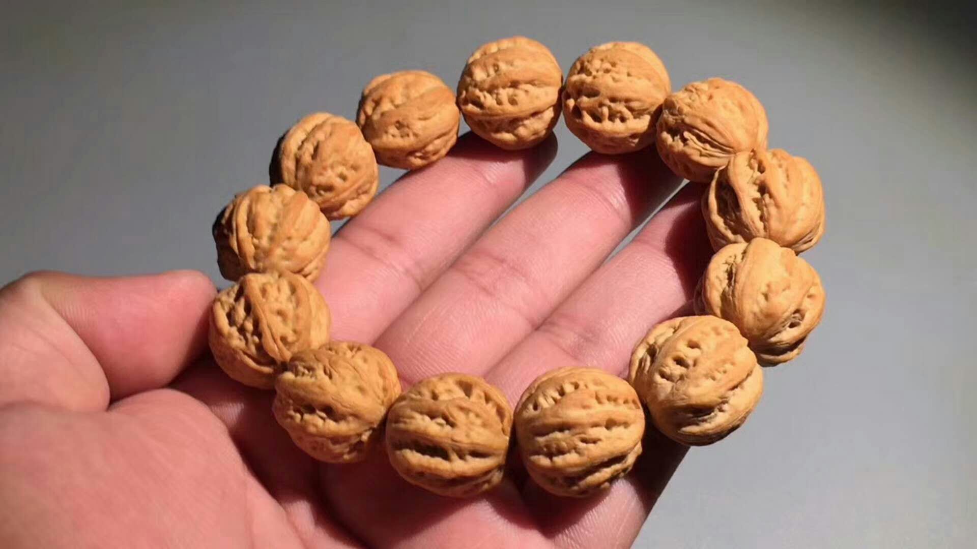 100元以内的文玩核桃手串推荐,文玩小核桃手串的品种