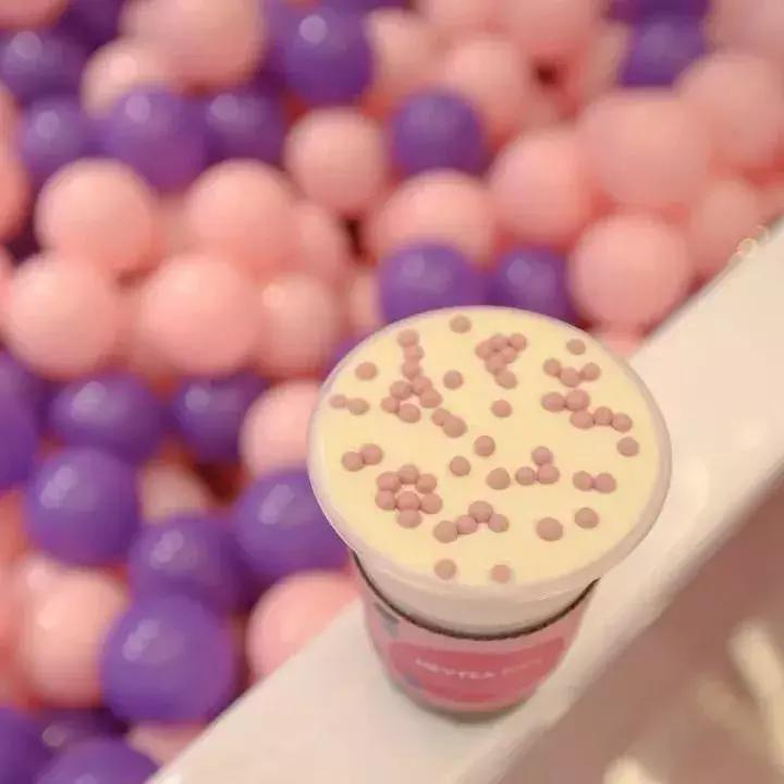 变粉的喜茶还是喜茶吗？