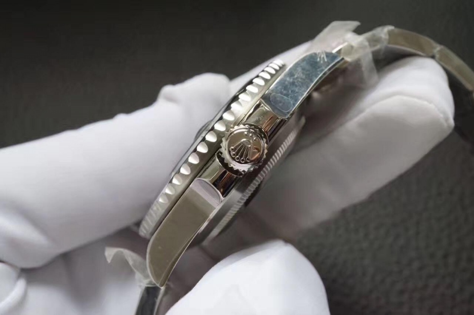 n厂绿水鬼哪个版本最好,n厂绿水鬼是正规的吗