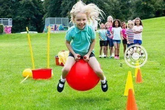 幼儿园运动会亲子游戏及玩法,幼儿园亲子运动会游戏的方法