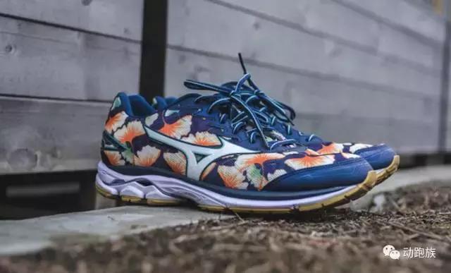 跑步新手怎么选跑鞋,有一定跑步基础的怎么选跑鞋