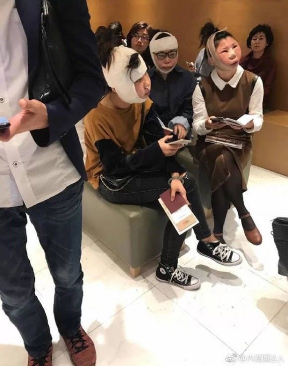 这一次，王书记和宋大嘴终于喷到了一个壶里