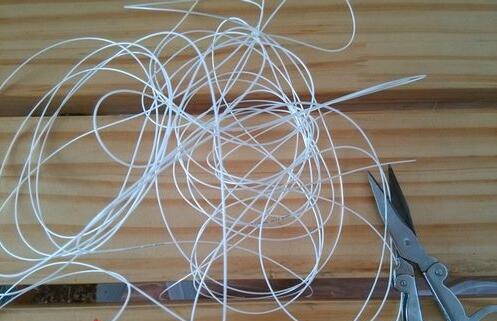 羽毛球拍穿线方法及视频,羽毛球拍穿线如何跟穿线师说