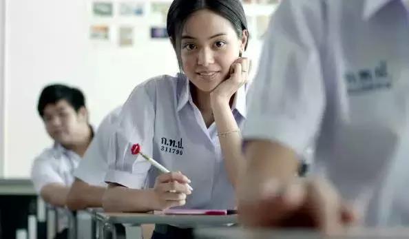 天才枪手作弊电影长片段,天才枪手跨国作弊电视剧版