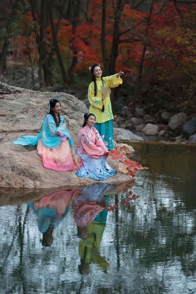 新鲜出炉~赏枫HOT！百名摄影家齐聚庄河天门山