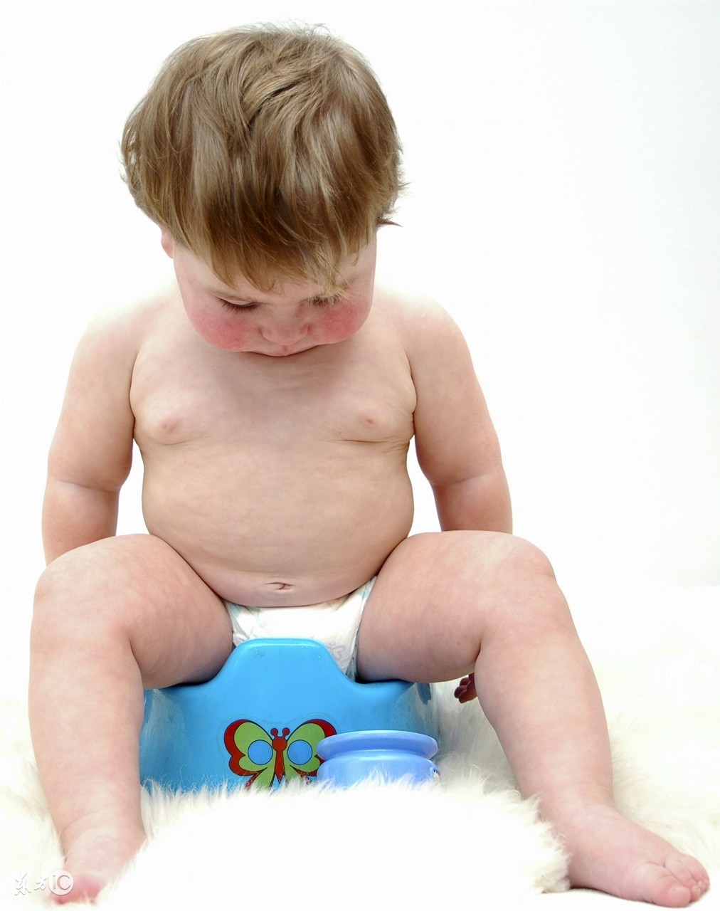 7个月宝宝生理性腹泻怎么治,宝宝腹泻的症状原因及治疗