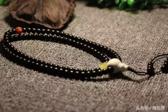 手串盘久了绳断了怎么办,手串弹力绳盘断了