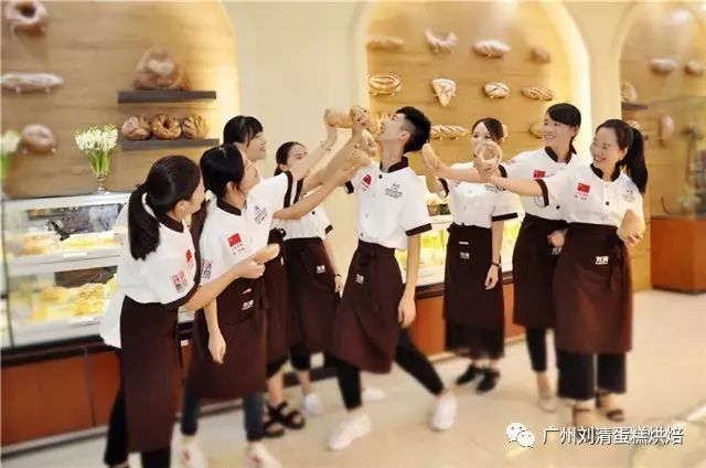 福利待遇好的西点店,蛋糕店如何吸引顾客到店消费