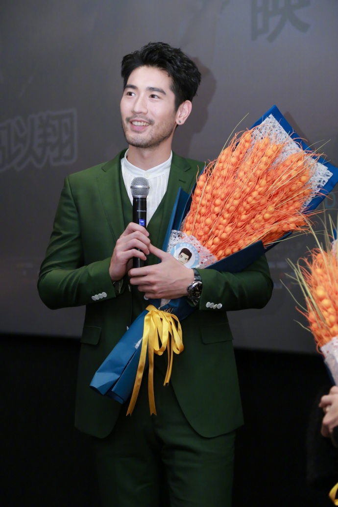 始于颜值忠于细节陷于人品,高以翔始于颜值陷于才华忠于人品