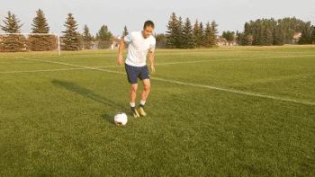 足球如何提高脚下频率和球感,初学者60分钟足球训练课