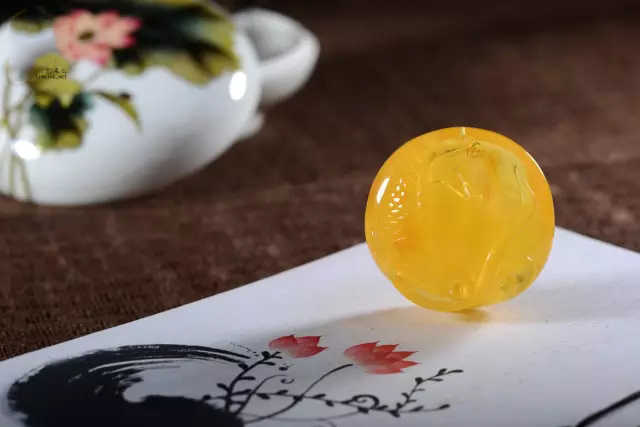 蜜蜡的种类及图片介绍,蜜蜡的种类及价值及图片