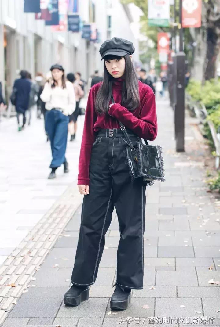 蜜豹时装周2018春夏首尔,伦敦蜜豹时尚街拍