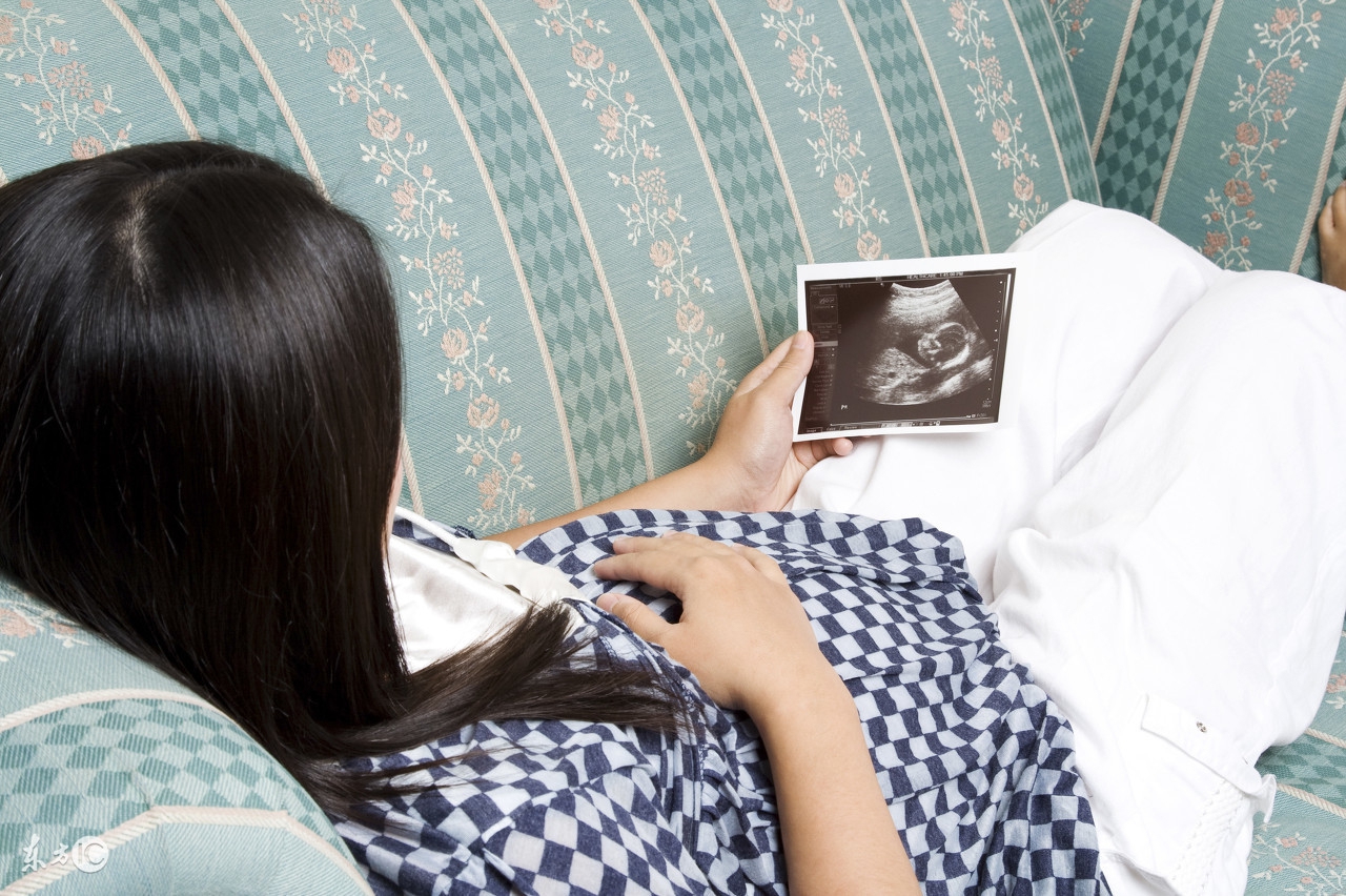 怀孕32周b超显示胎儿偏小,怀孕32天去医院做b超能查出来吗