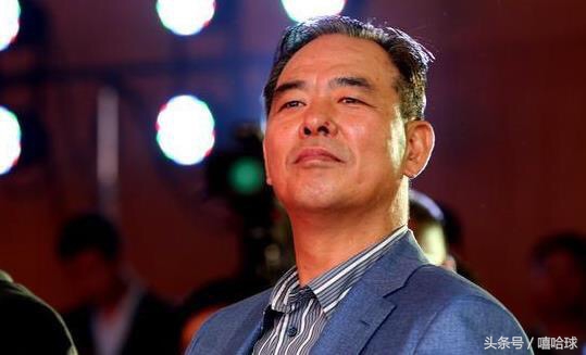 俱乐部都要建专业球场?看看日本J1联赛的球场,还是老实搞青训吧