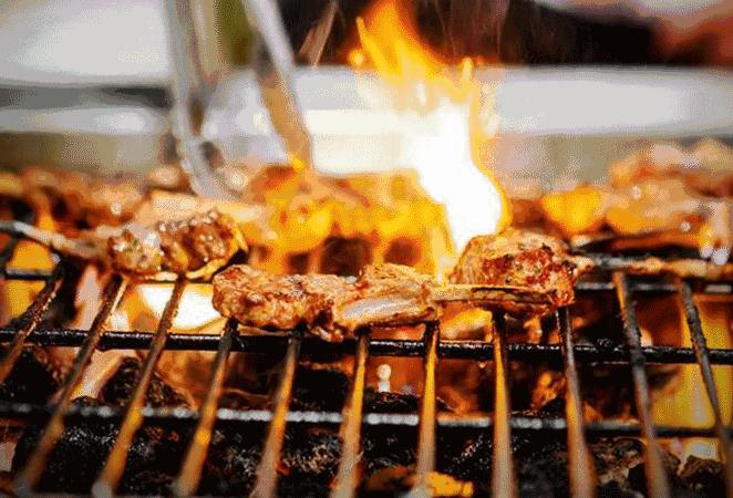 跟着烤串儿浪迹天涯，把这些烤串都吃一遍