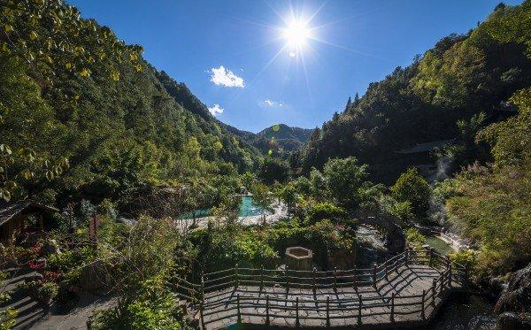 夏天一过，我就在寻寻觅觅这一汪温泉！