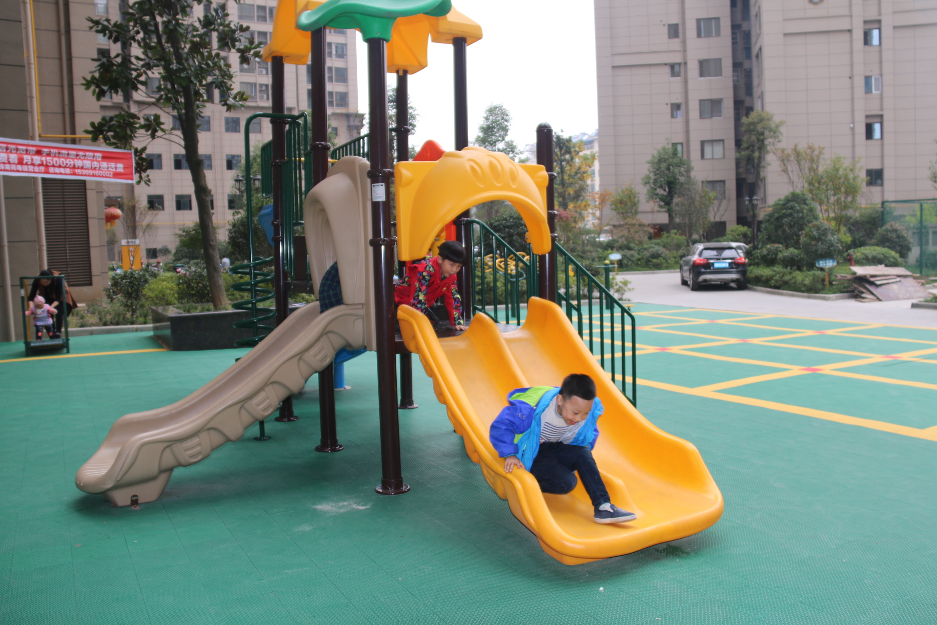 周末漫游汉中堂宏广场轻松而静谧