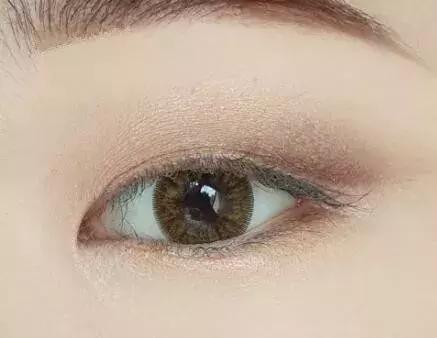 单眼皮厚眼皮推荐的眼影,适合单眼皮的大牌眼影