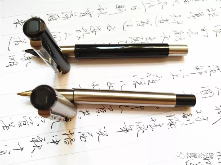 粉丝福利！派克威雅胶杆钢杆F尖钢笔评测，有小视频哦