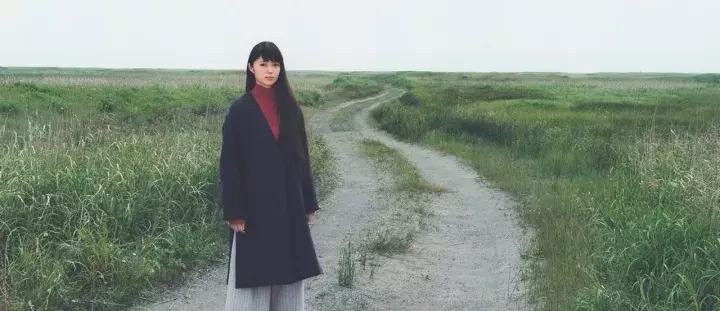 40-50岁减龄穿搭给你们,30岁至50岁这样穿年轻又好看