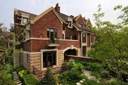 从赔本甩卖到拿地王，万科在大连是怎么想的？